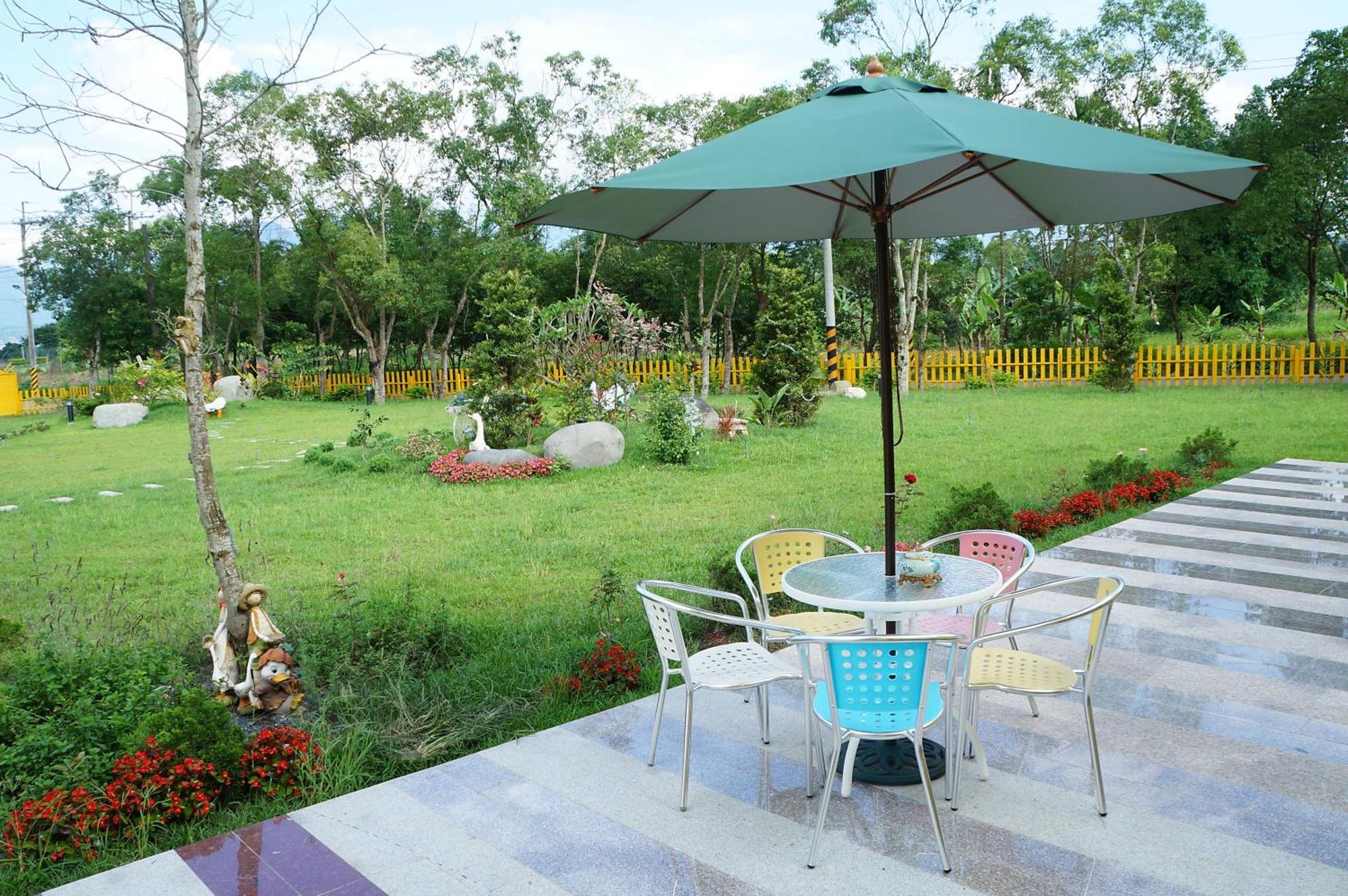 Bed and Breakfast 依比鴨鴨水岸會館 Ducking House Жуйсуй Экстерьер фото
